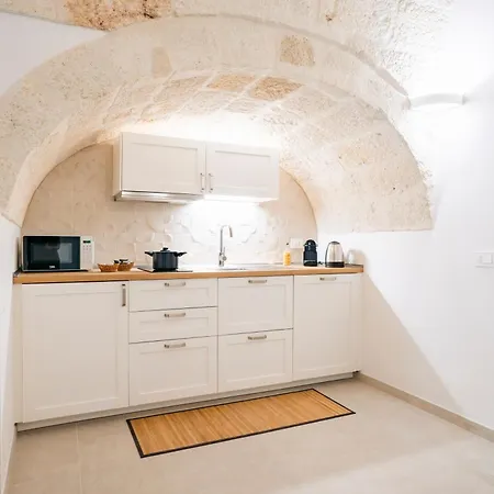 Roal - Apulian Luxury House - Jacuzzi & Semesterbostad